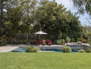 Hollywood Hills Four Bedroom Vacation Home with Pool & Spa